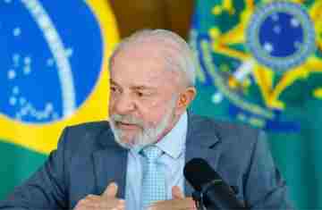  Lula envia ao Congresso projeto de lei pelo fim da escala 6x1 